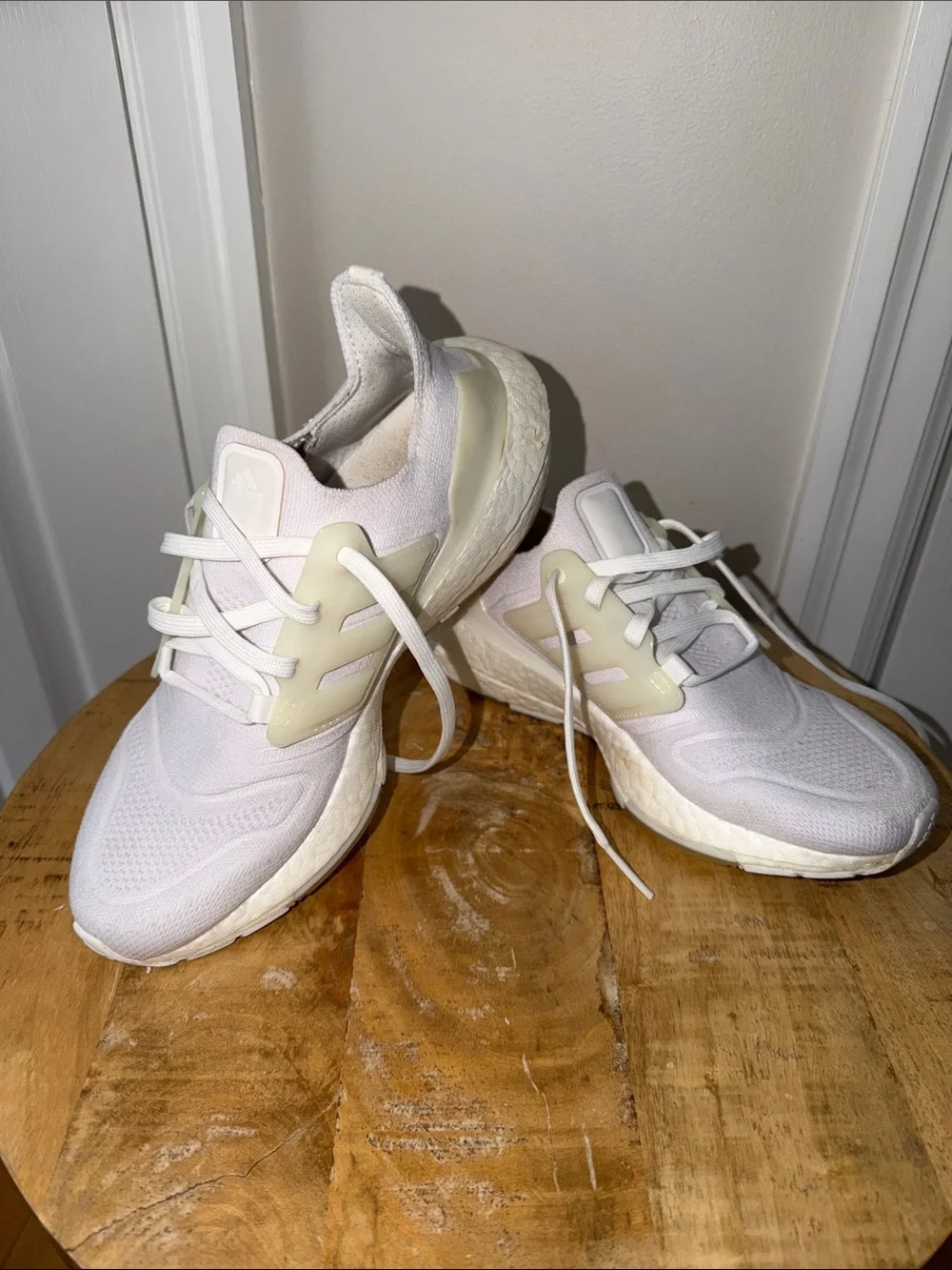 Adidas Women's Ultraboost 22 Running Shoes - Cloud White